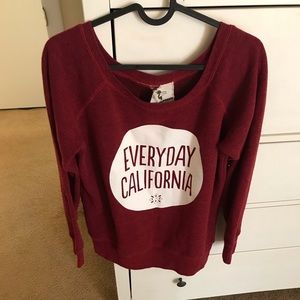 Loose shoulder maroon sweater